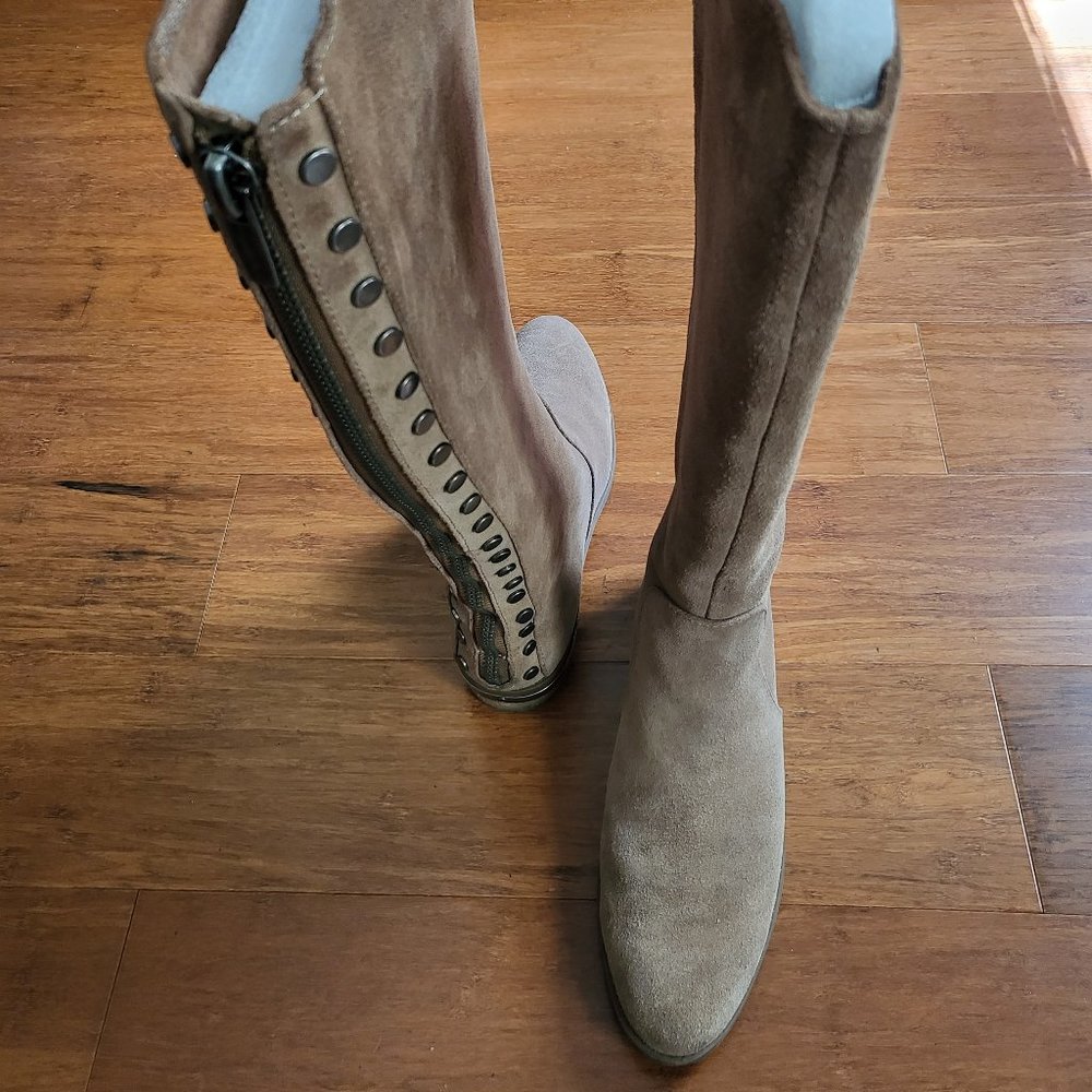 Vince Camuto Suede boots with back zipper and studs.